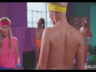 Girlcore aerobics class launches to lezbiýanka squirting topar sikiş!