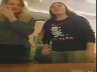 [periscope] ukraina remaja gadis praktek pemanasan
