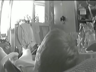 Hidcams rus підліток дівчина мастурбує на диван - nv