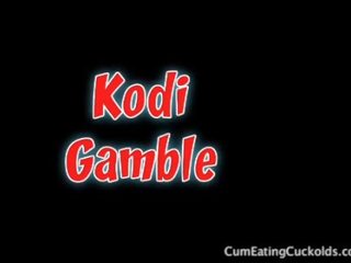 Kodi הולך ל שלה cuc בעל לאכול זרע מן שלה כוס