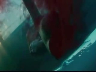 Celeb Kelly Brook nude and wet in Piranha 3D
