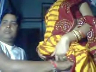 דלהי wali פלרטטנית bhabi ב saree חָשׂוּף על ידי בעל ל כסף
