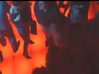 Dva nemke porno film zvezda v disco nočni klub