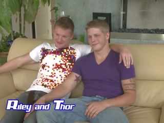 Riley & Thor In Gay xxx movie show