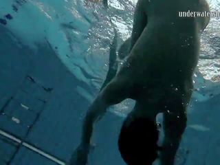 Slowmo damsel gazel podvodkova pe underwatershow: hd porno cc