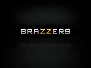 Brazzers - мръсен масажист - jenni завет и johnny sins.