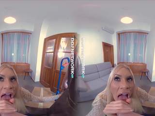 Sultry POV putz Sucking vids VR Blondie Kitana Lure go Deep Throat on you