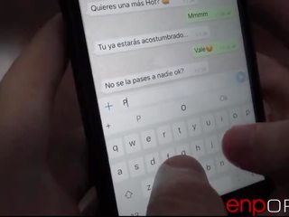 Mani follo una guarra de tinder. pamela, tetona. jordi enp: galīgs feliz.